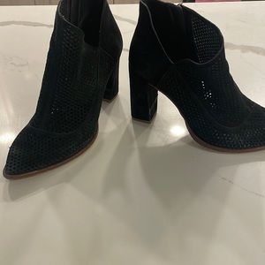Vince Camuto boots